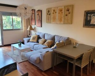 Living room of Flat to rent in Torremolinos  with Air Conditioner, Parquet flooring and Terrace