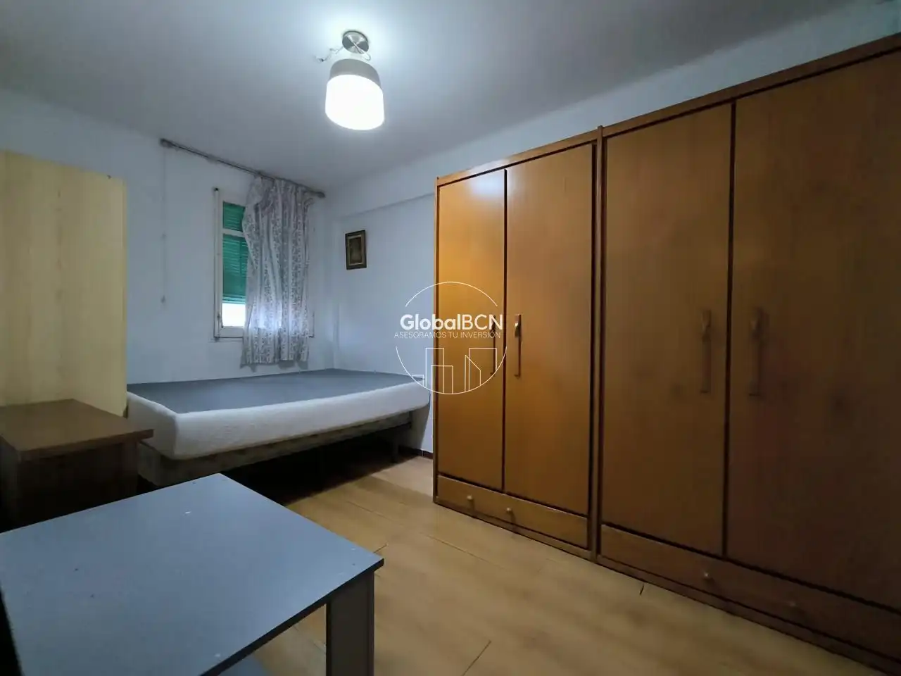 Habitación de Piso en venta en L'Hospitalet de Llobregat con Aire acondicionado