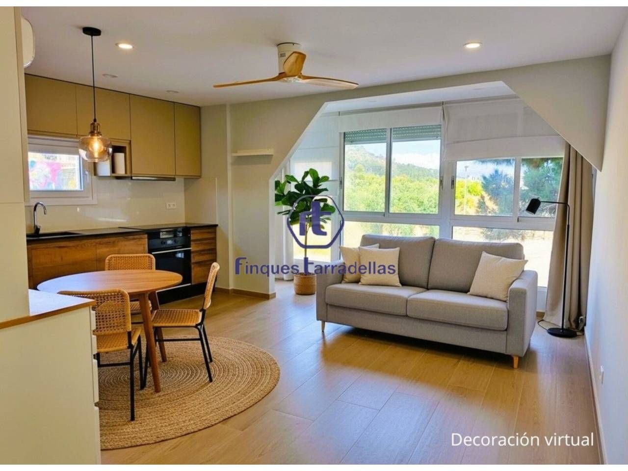 Sala d'estar de Pis en venda en Blanes amb Parquet, Moblat i Balcó