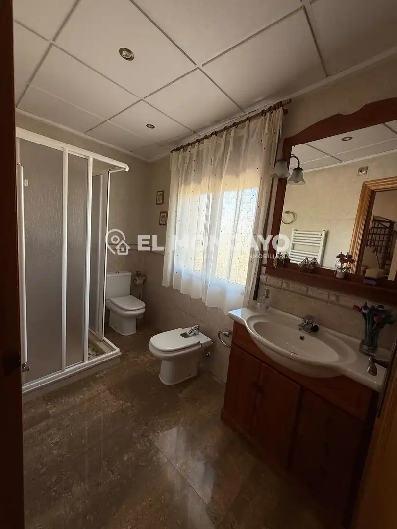 Baño de Casa o chalet en venta en Almoradí con Aire acondicionado, Calefacción y Jardín privado