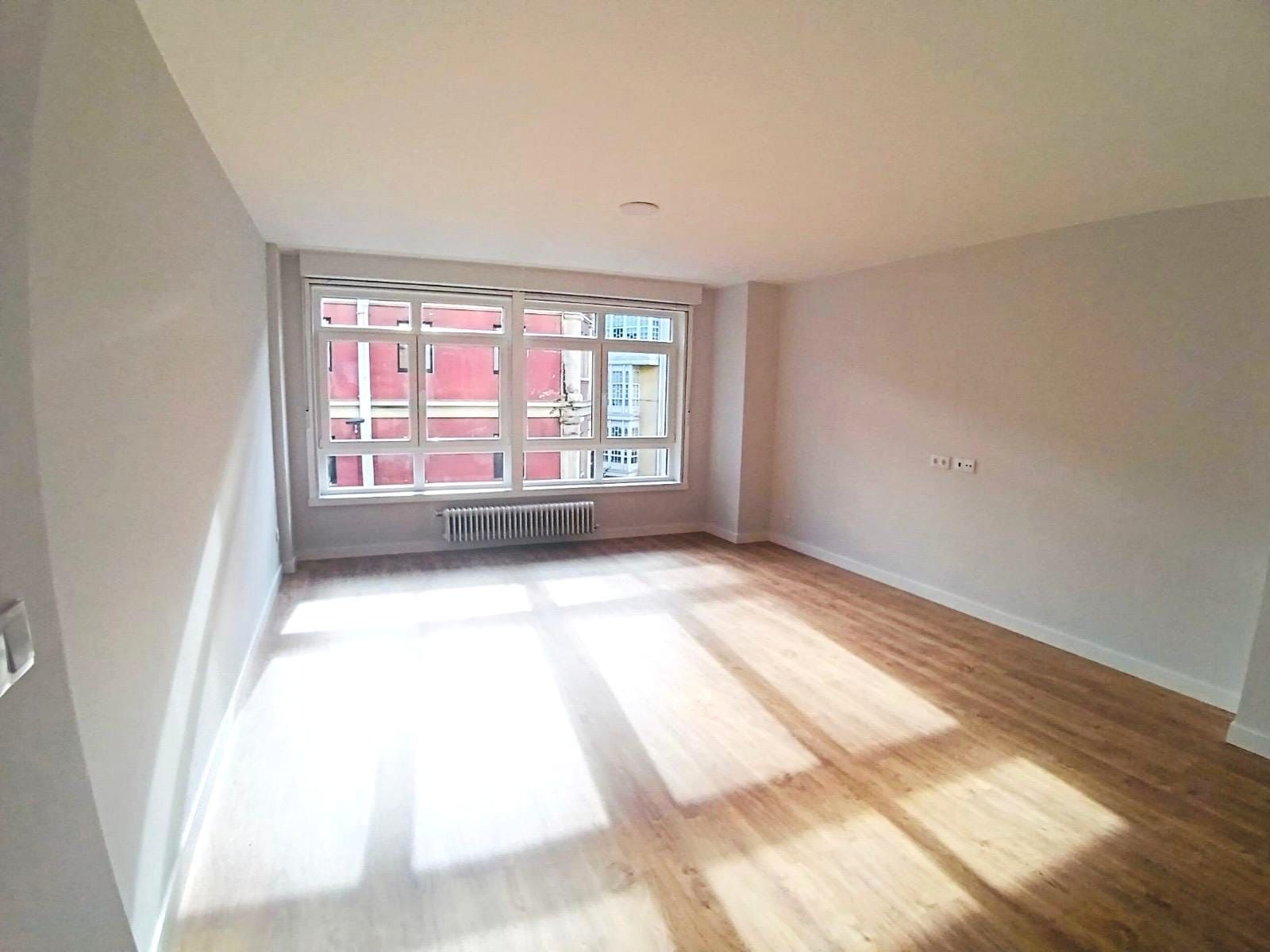 Sala de estar de Piso en venta en A Coruña Capital  con Calefacción y Trastero