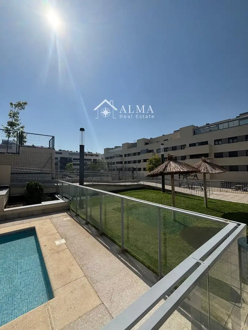 Vista exterior de Pis en venda en Valdemoro amb Aire condicionat, Calefacció i Terrassa