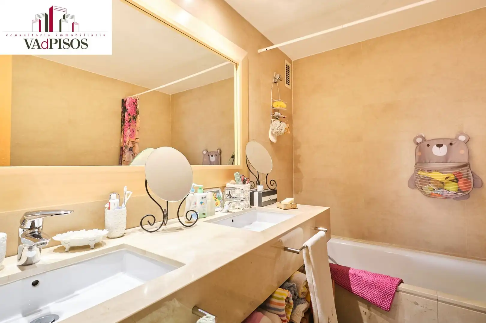 Baño de Piso en venta en Mataró con Aire acondicionado, Calefacción y Trastero