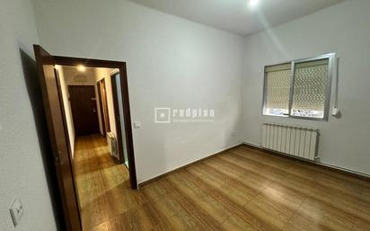 Schlafzimmer von Wohnung zum verkauf in  Madrid Capital