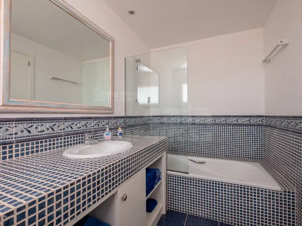 Bathroom of Houses for sale in Palafrugell