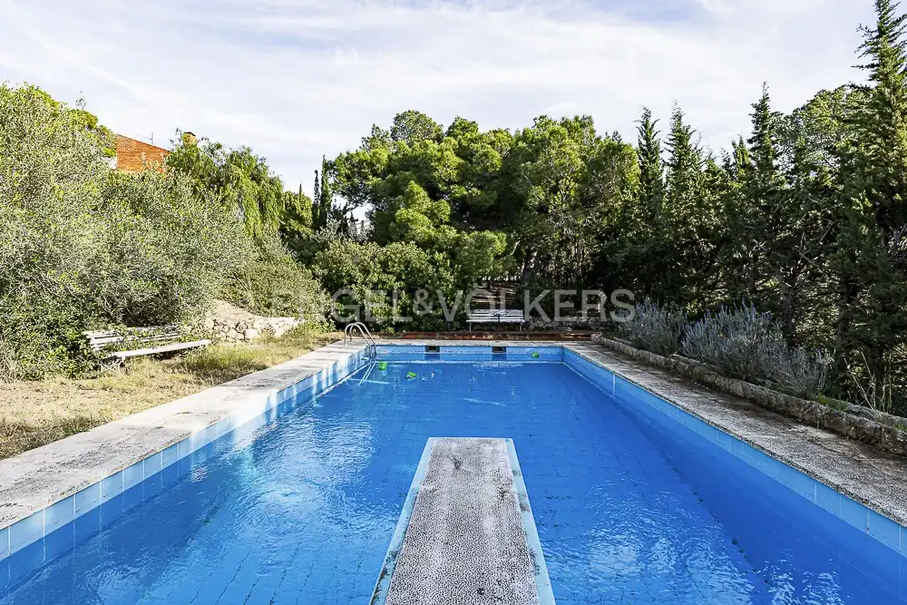 Piscina de Casa o xalet en venda en Tarragona amb Calefacció, Jardí privat i Parquet