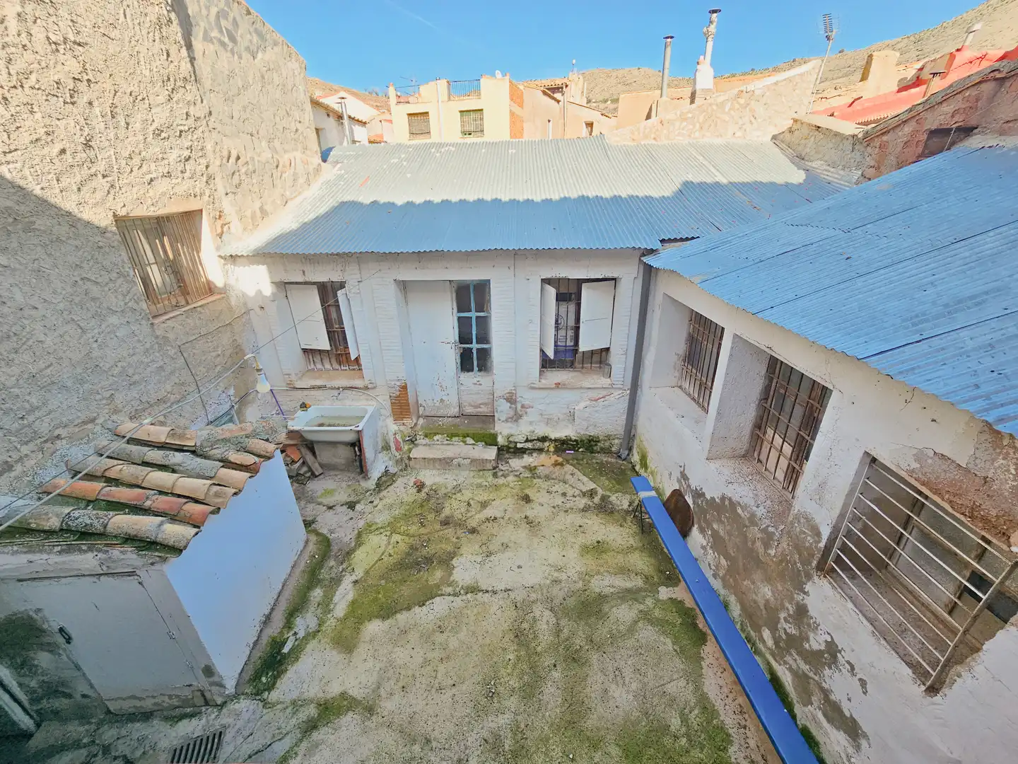 Exterior view of Houses for sale in Brea de Aragón  with Balcony