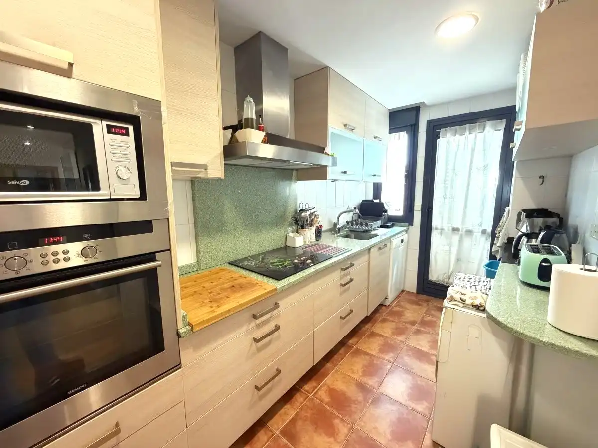 Kitchen of Flat for sale in Madrid  with Heating, Storage room and Community pool