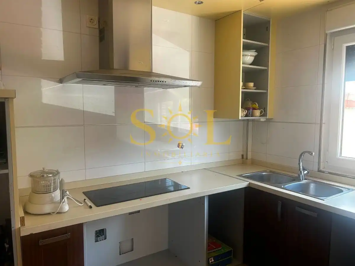 Cocina de Casa o chalet en venta en Onzonilla con Calefacción, Jardín privado y Terraza