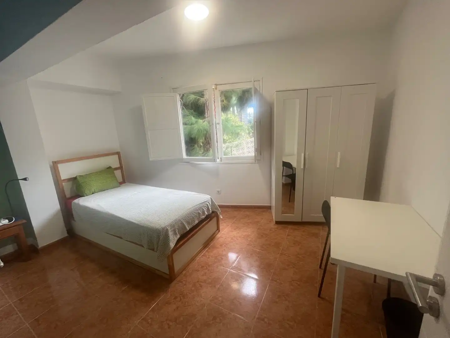 Room in Calle Músico Juan Reyes de Armas, Tafira
