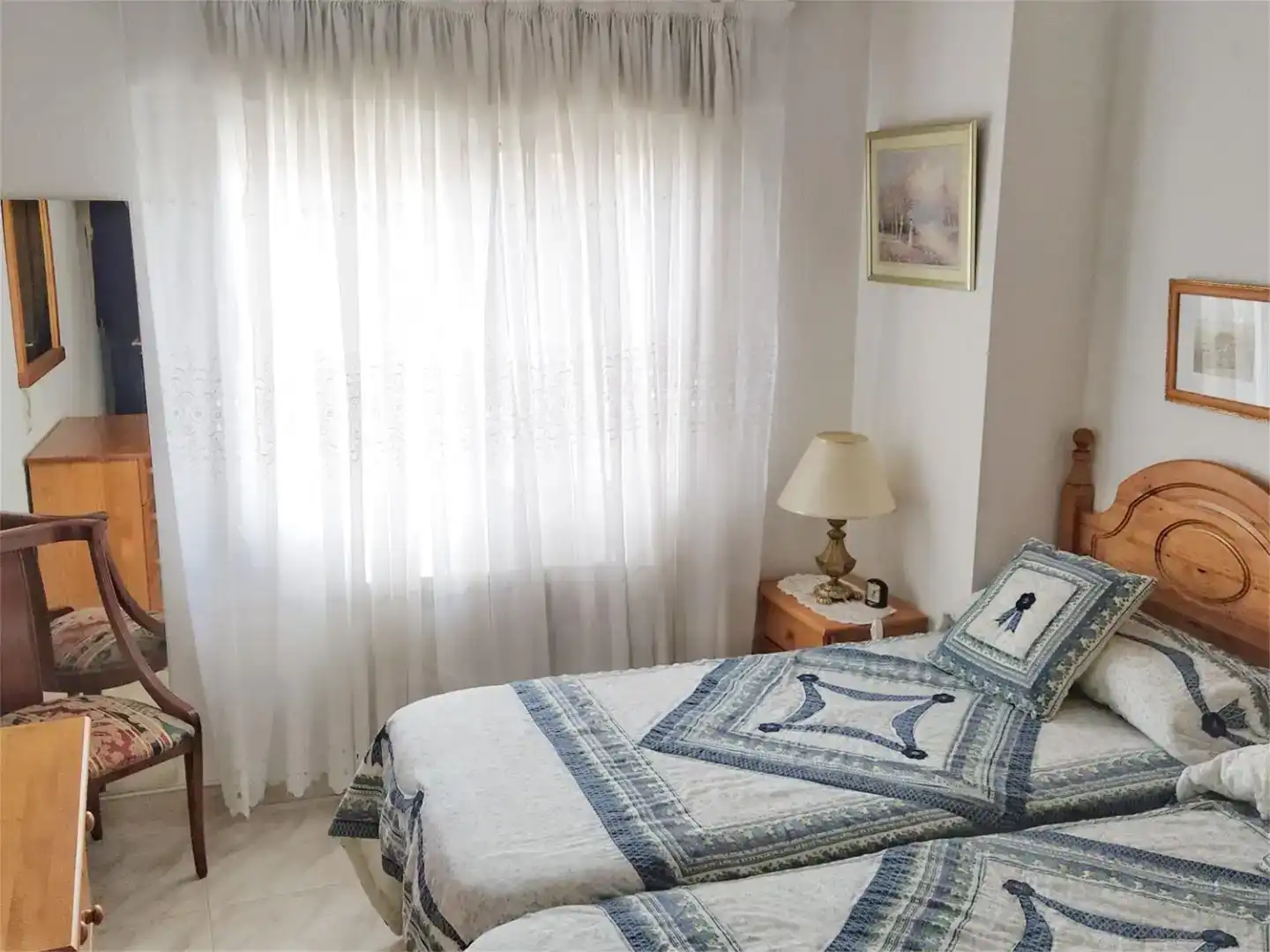 Habitación de Piso en venta en Mira con Amueblado