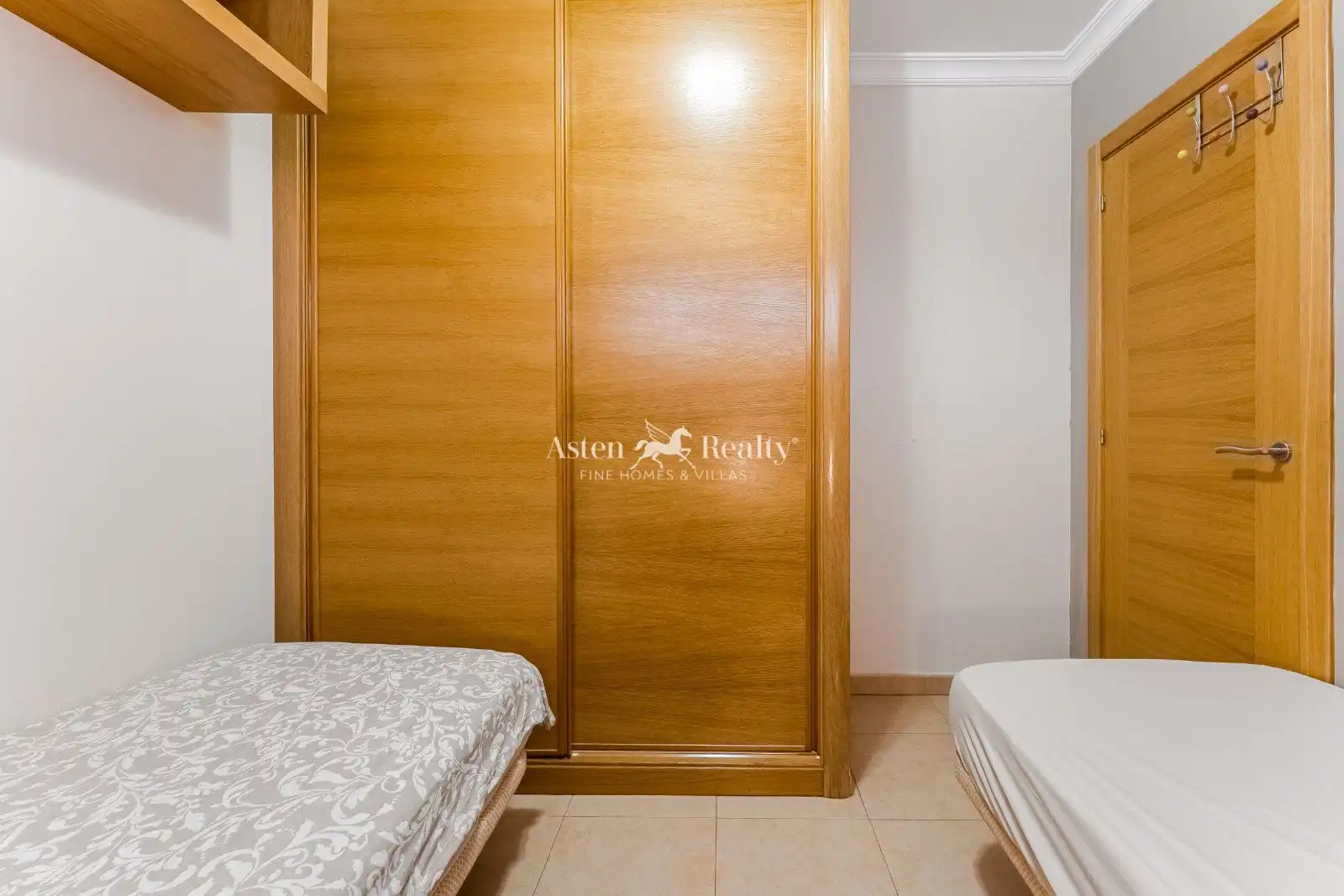Habitación de Dúplex en venta en Guía de Isora con Terraza, Trastero y Amueblado