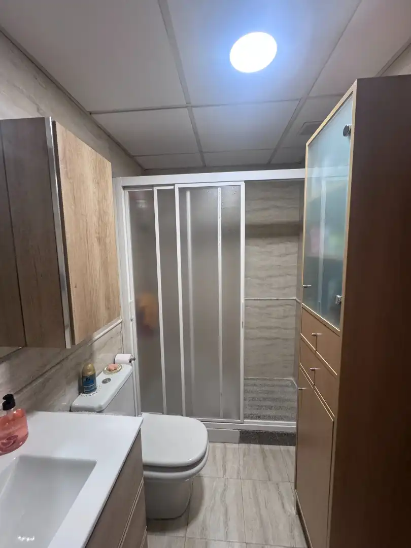 Badezimmer von Wohnungen zum Verkauf in Maracena mit Klimaanlage, Heizung und Abstellraum