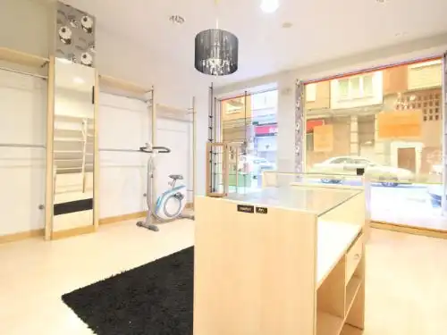 Business premises to rent in Centro