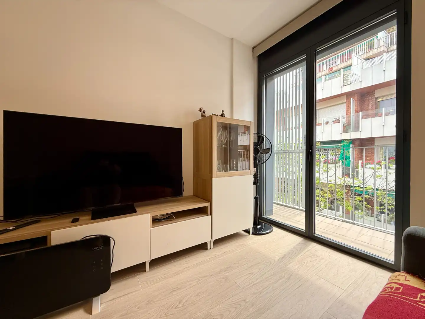 Wohnzimmer von Wohnung zum Verkauf in Barcelona mit Klimaanlage, Heizung und Parkett