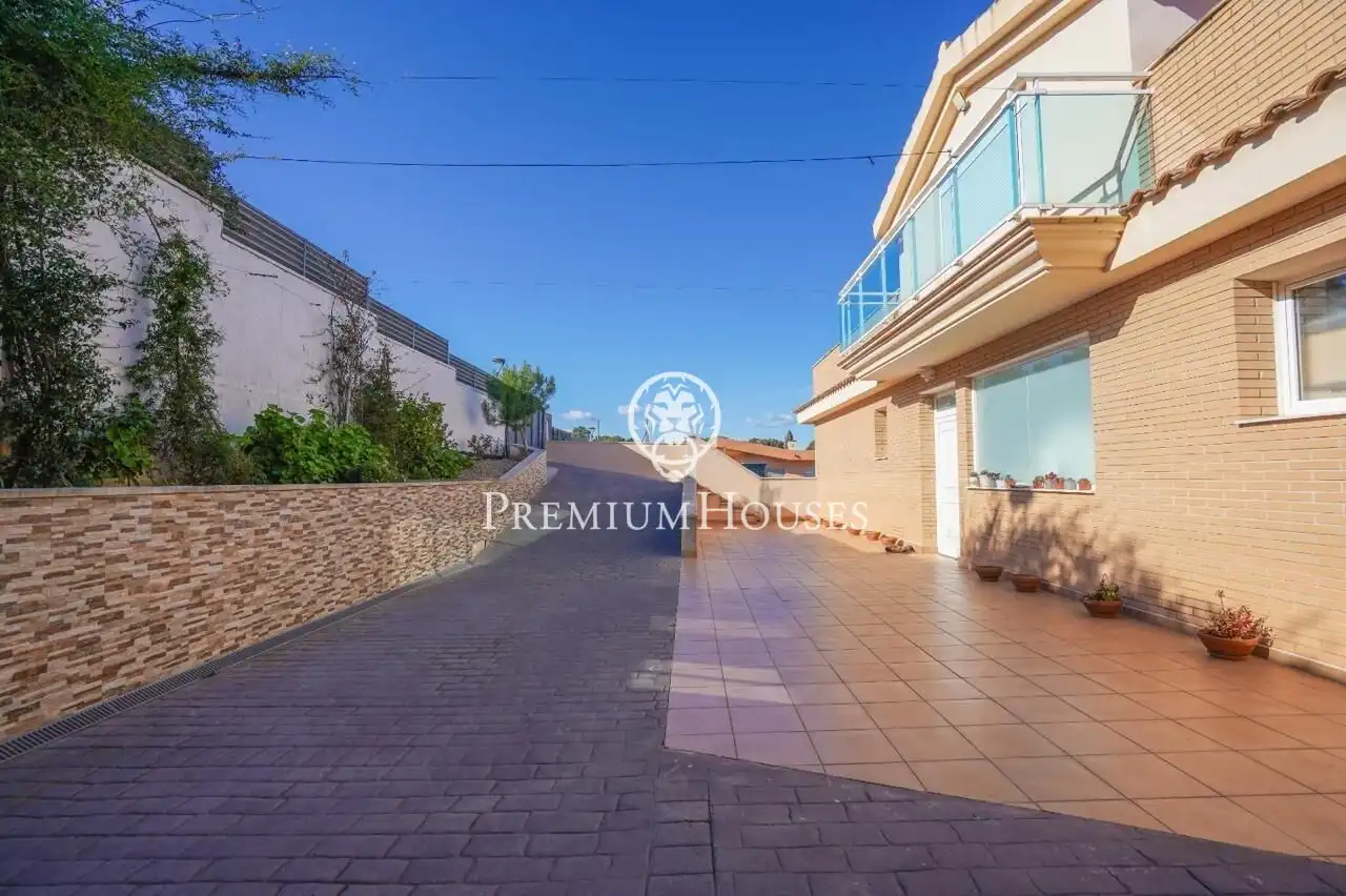 Vista exterior de Casa o chalet en venta en Salou con Aire acondicionado, Calefacción y Jardín privado