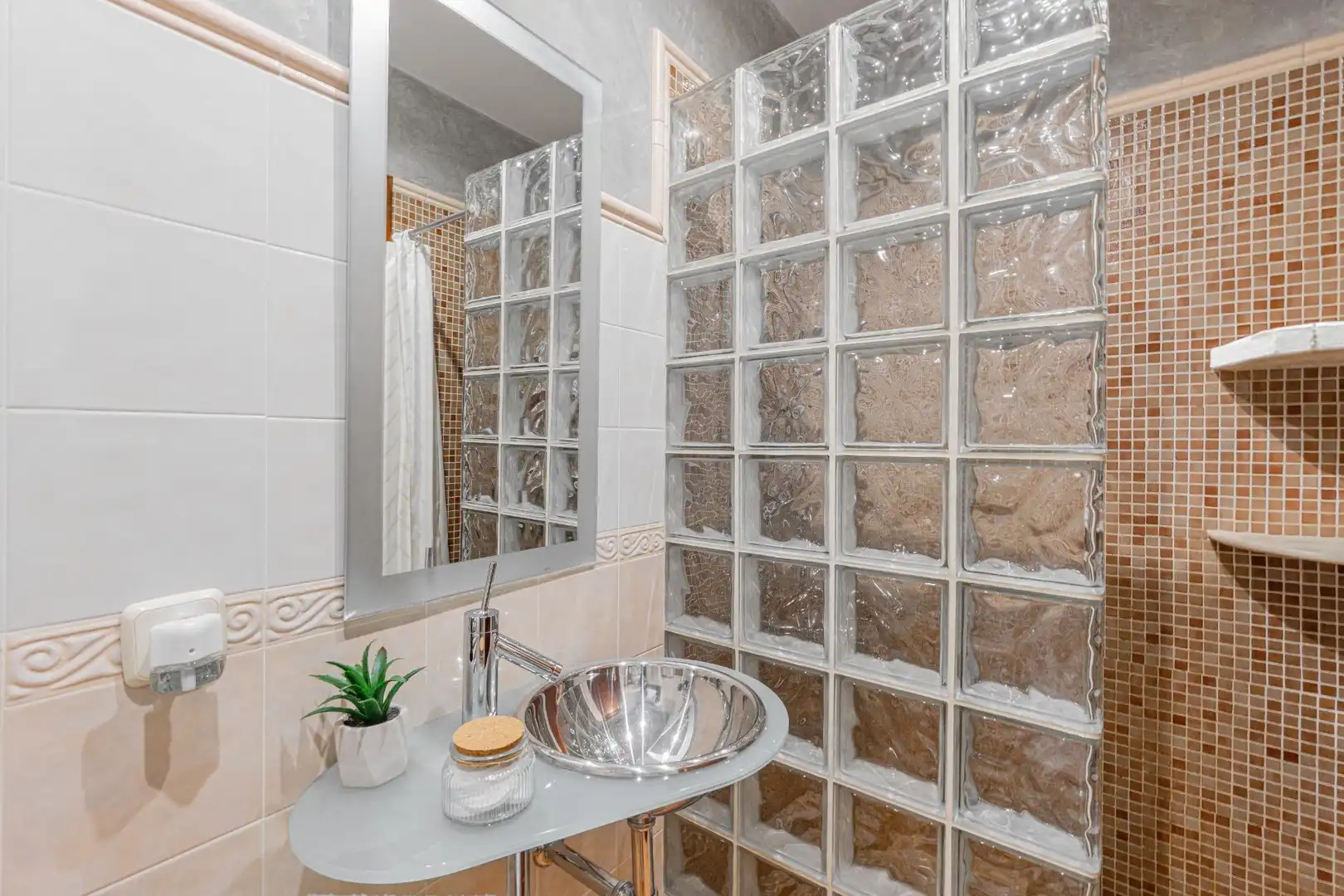 Baño de Casa o chalet en venta en Calvià con Aire acondicionado, Calefacción y Jardín privado