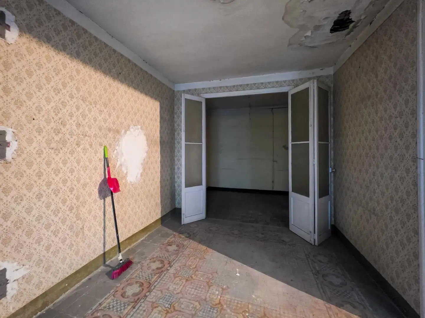 Residenziale con ascensore in vendita a Centre Històric, imagen 2