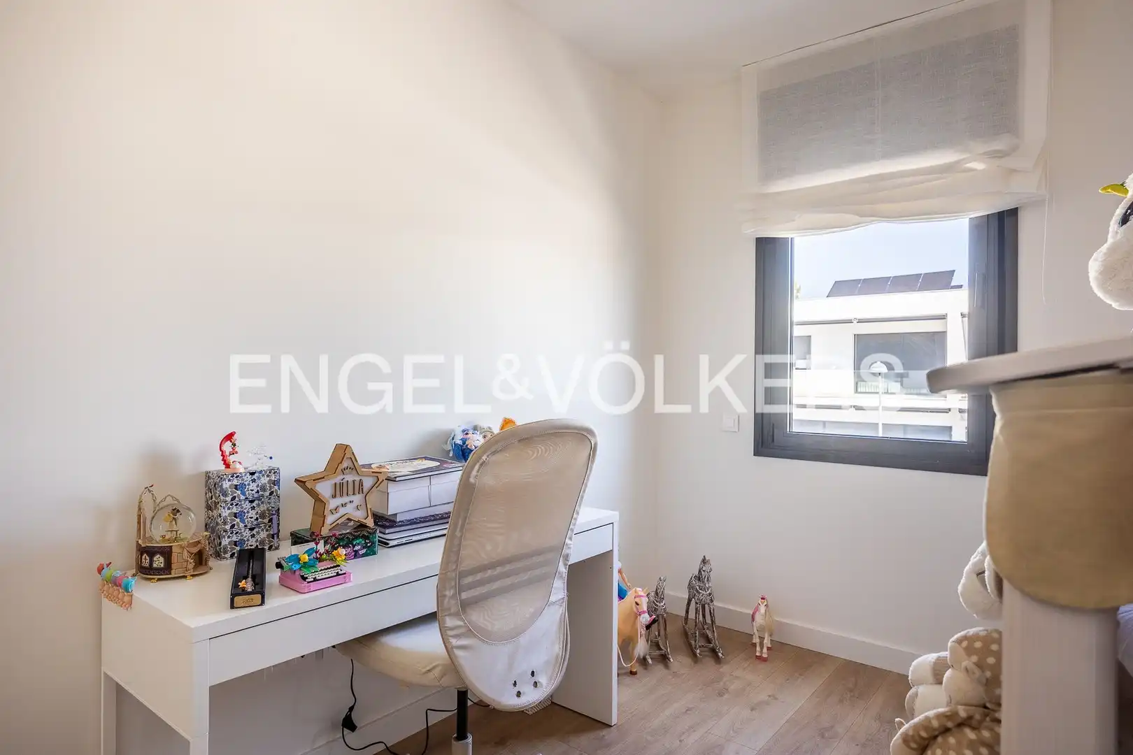 Bedroom of Detached homes for sale in Mairena del Aljarafe  with Air Conditioner, Heating and Private garden