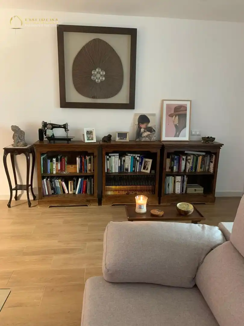 Sala d'estar de Pis en venda en Paracuellos de Jarama amb Aire condicionat, Terrassa i Piscina
