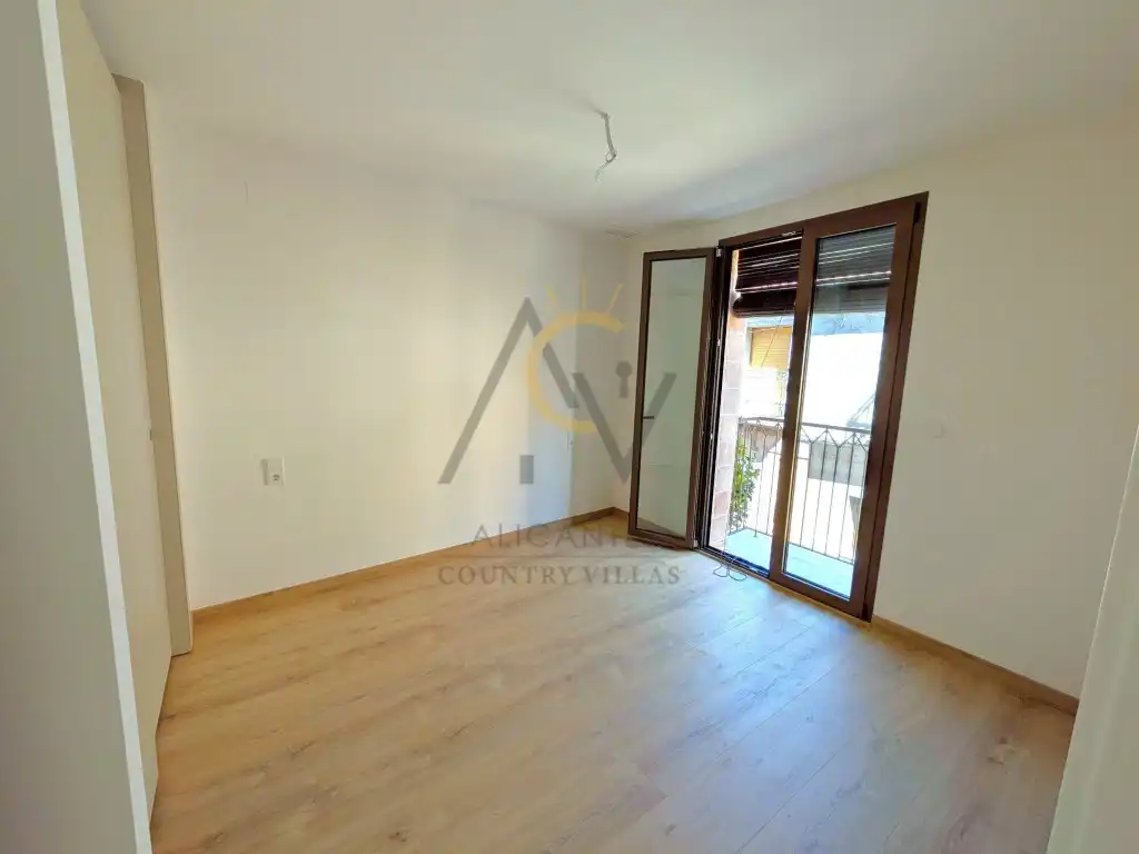 Apartamento con terraza en venta en Calle Juan Albentosa, imagen 6