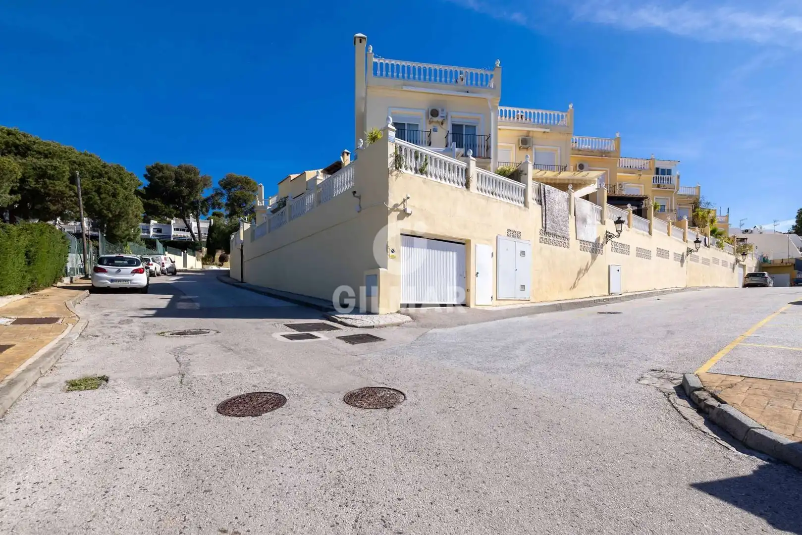 Exterior view of Detached homes for sale in Estepona  with Private garden and Swimming Pool