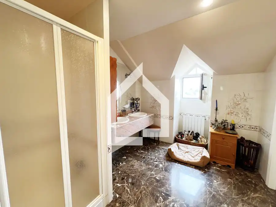 Bathroom of Houses for sale in San Vicente del Raspeig / Sant Vicent del Raspeig  with Air Conditioner, Heating and Private garden