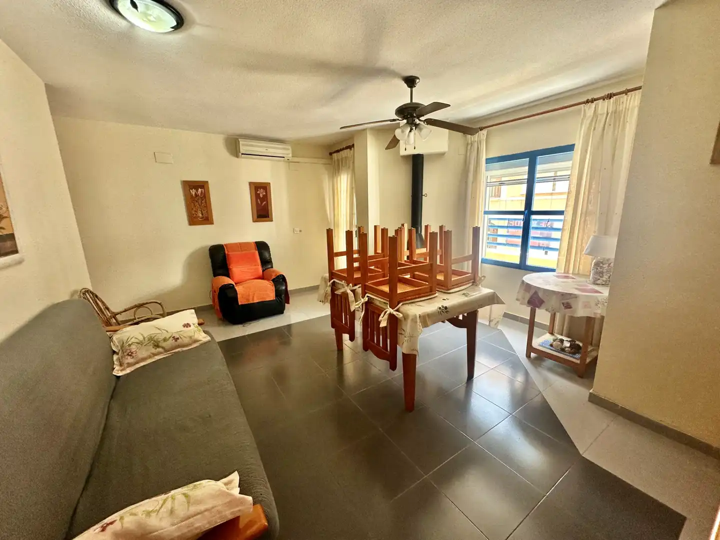 Sala de estar de Apartamento en venta en Guardamar del Segura con Terraza, Amueblado y Lavadora