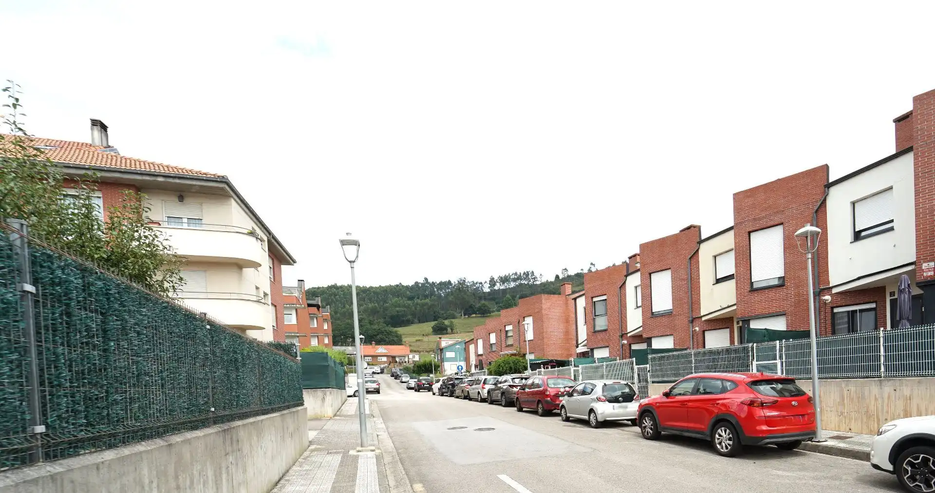 Vista exterior de Casa adosada en venta en Piélagos con Calefacción, Jardín privado y Terraza