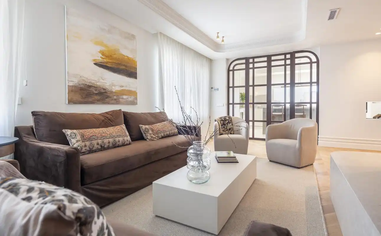 Sala d'estar de Àtic en venda en Madrid amb Aire condicionat, Calefacció i Jardí privat