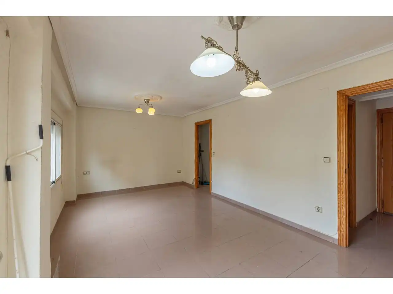 Dining room of Flat for sale in Valencia  with Air Conditioner and Balcony