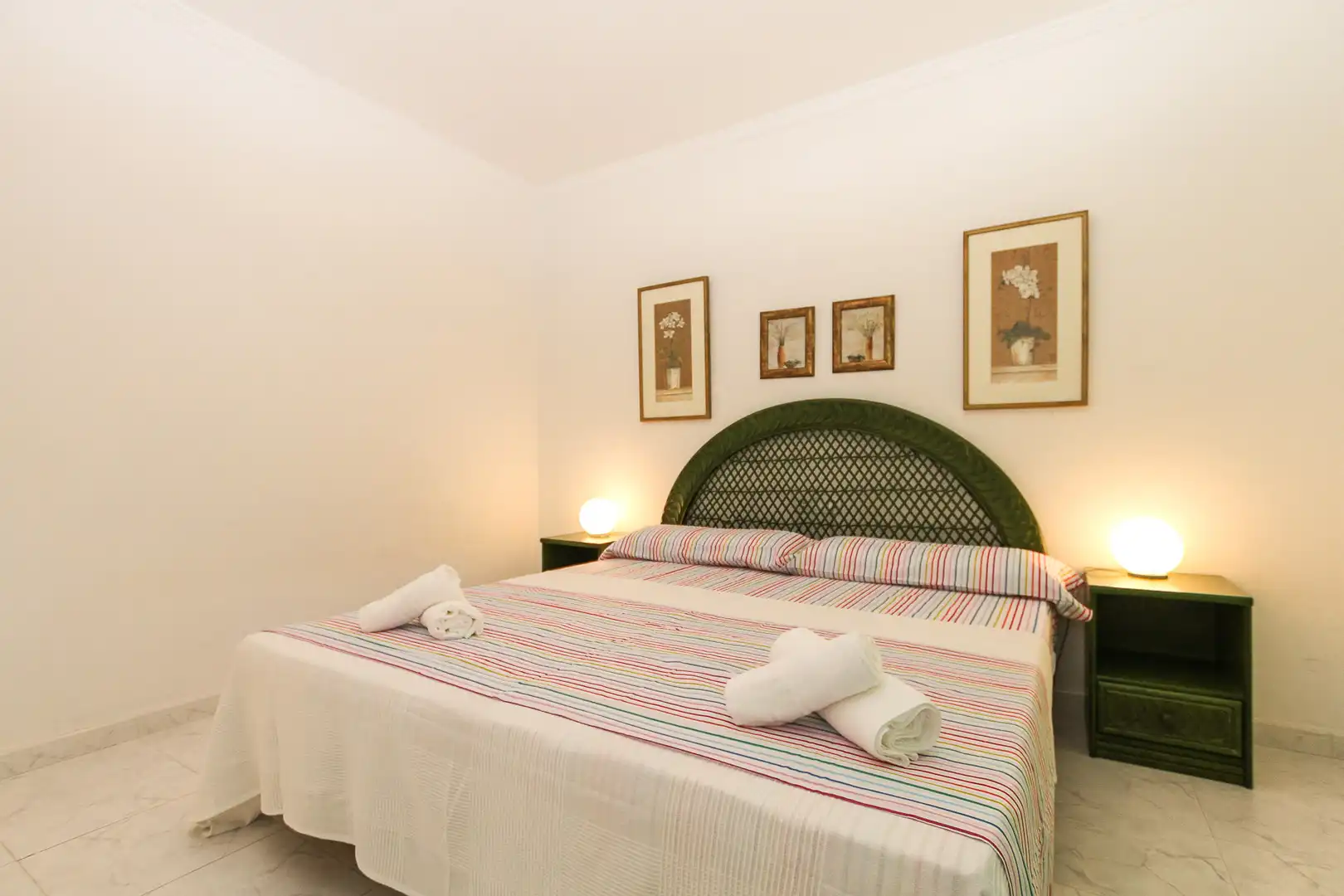 Habitación de Casa o chalet de alquiler en Dénia con Aire acondicionado, Jardín privado y Amueblado