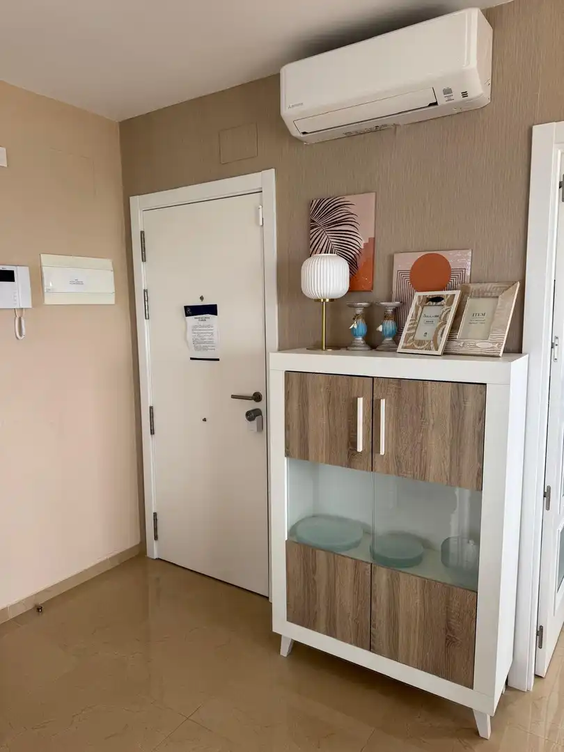 Apartament amb terrassa en venda a Calle Edificio Ciudad Jardín, imagen 9