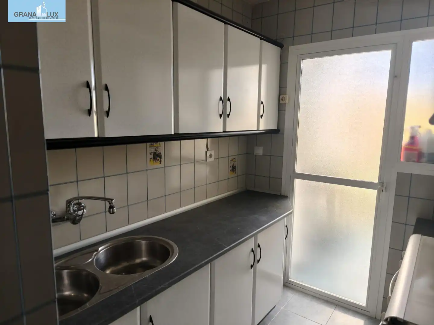 Kitchen of Flat for rent in Granada  with Terrace