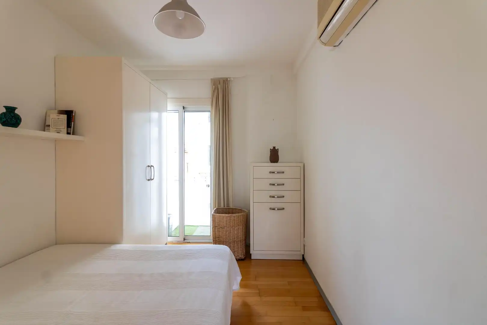 Dormitori de Àtic en venda en Barcelona amb Calefacció, Parquet i Moblat