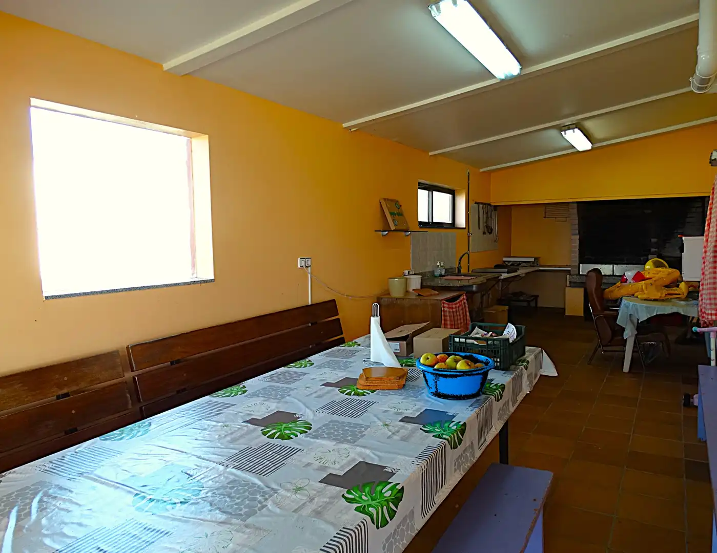 Cuina de Casa o xalet en venda en Valdoviño amb Calefacció, Jardí privat i Parquet