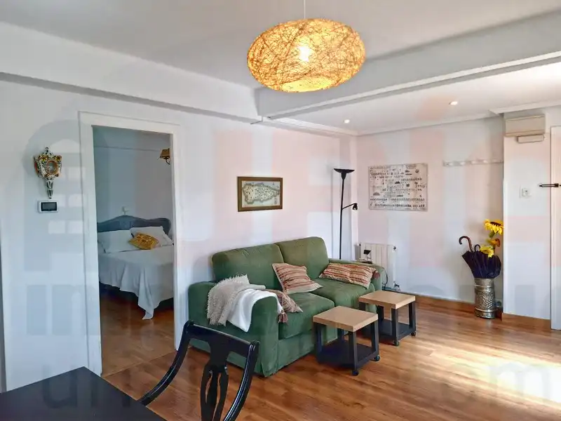 Living room of Attic for rent in Oviedo   with Heating, Terrace and Furnished