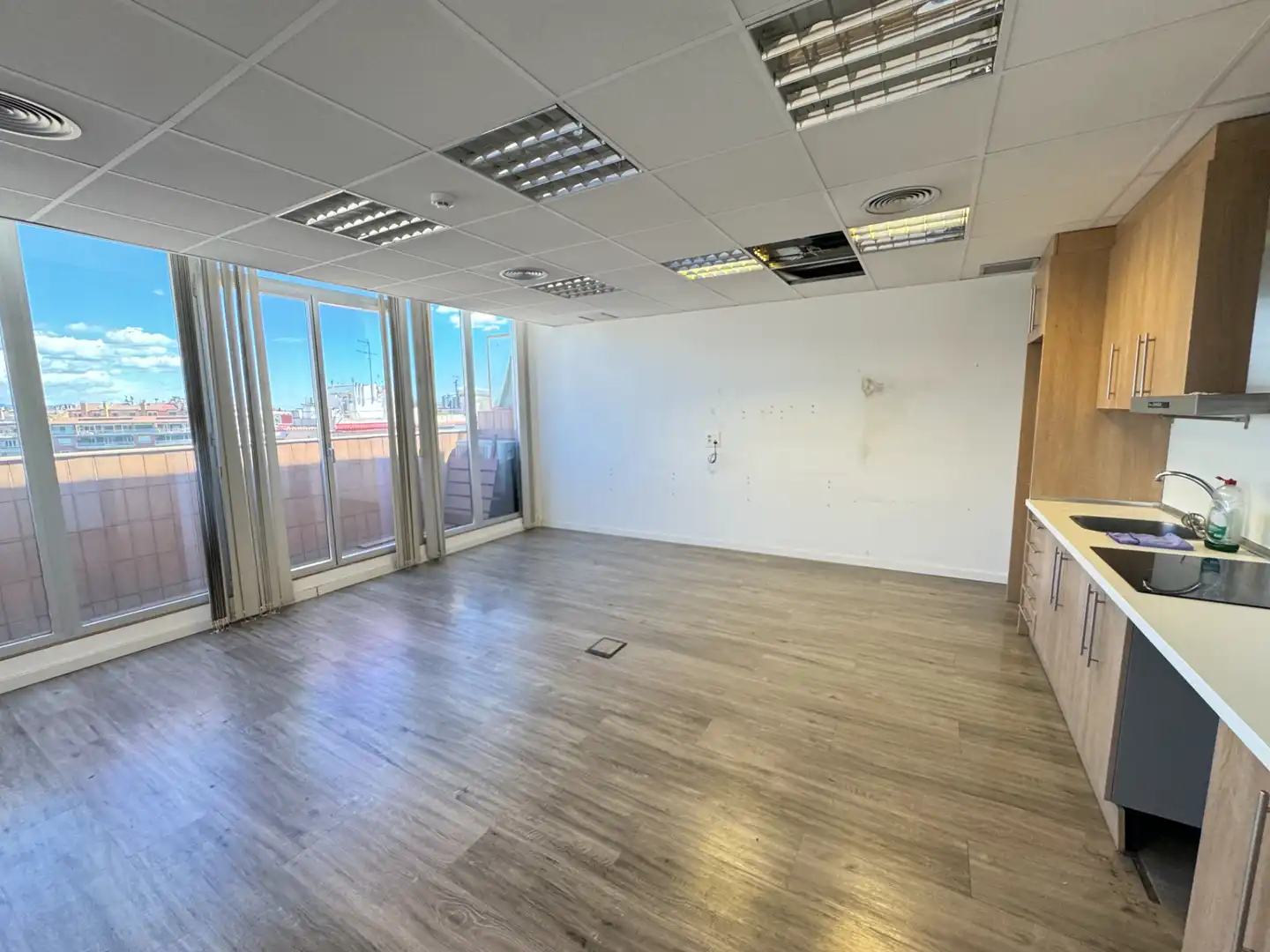 Oficina de alquiler en Barcelona con Aire acondicionado, Calefacción y Terraza