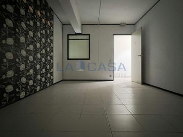 Oficina amb ascensor en venda a Eixample