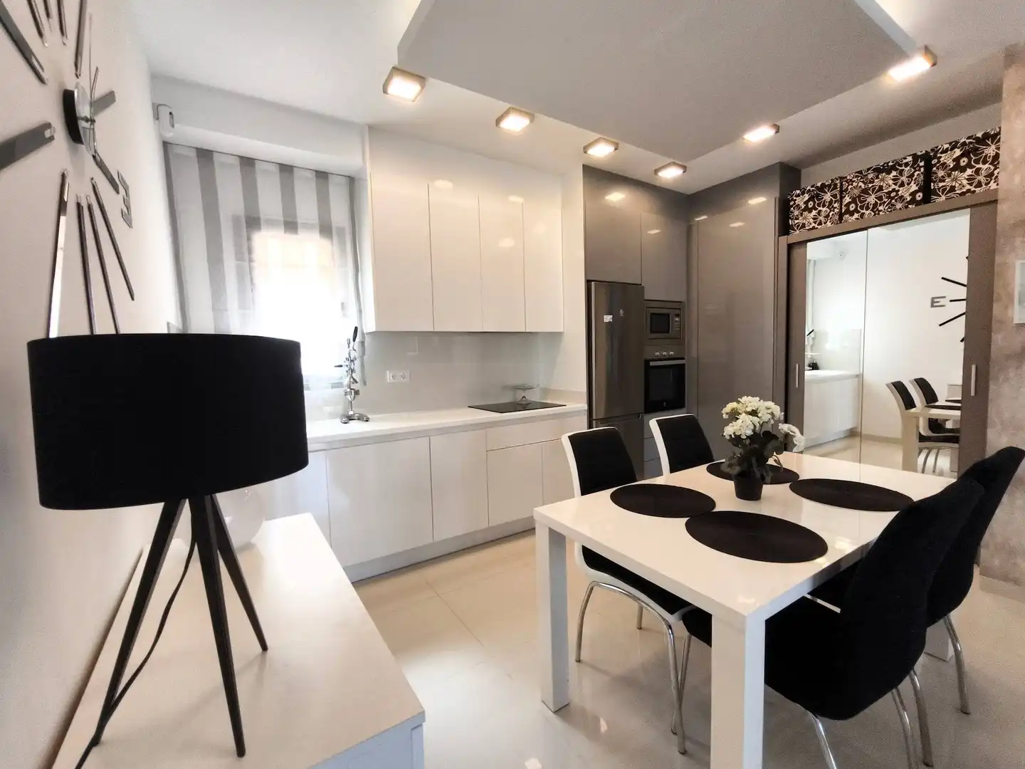 Cocina de Apartamento en venta en Pilar de la Horadada con Calefacción, Piscina y Amueblado