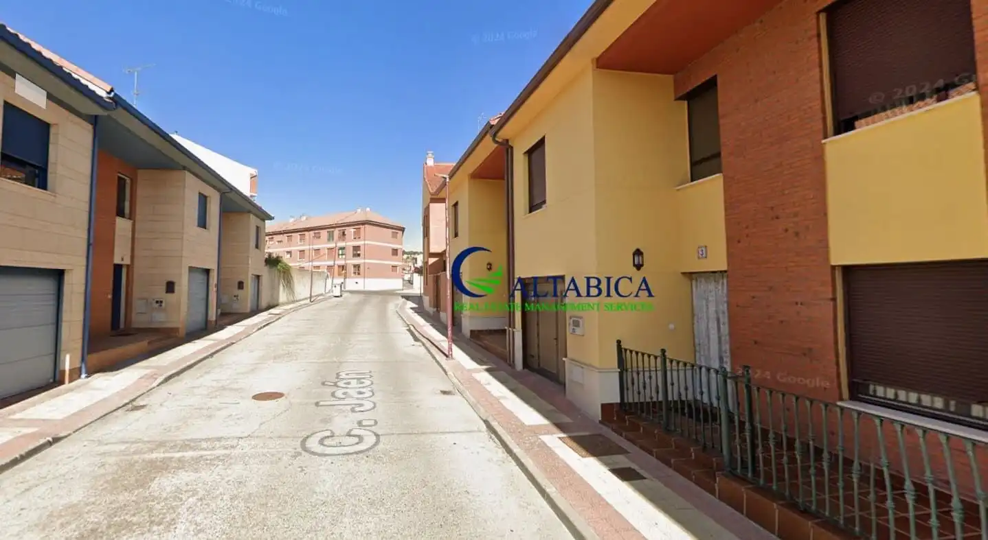 Exterior view of Houses for sale in Íscar, Valladolid