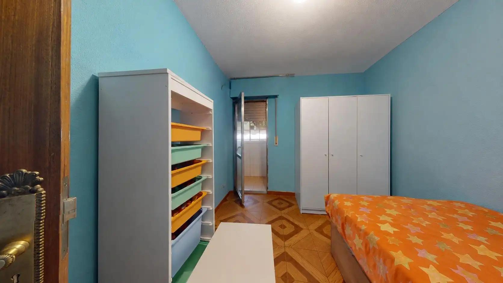 Habitación de Piso en venta en Madrid con Calefacción