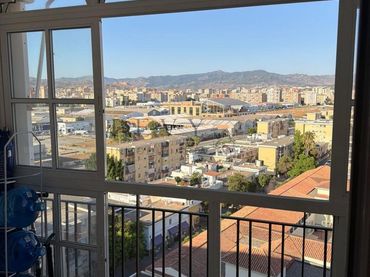 Piso con ascensor en venta en Carretera de Cádiz