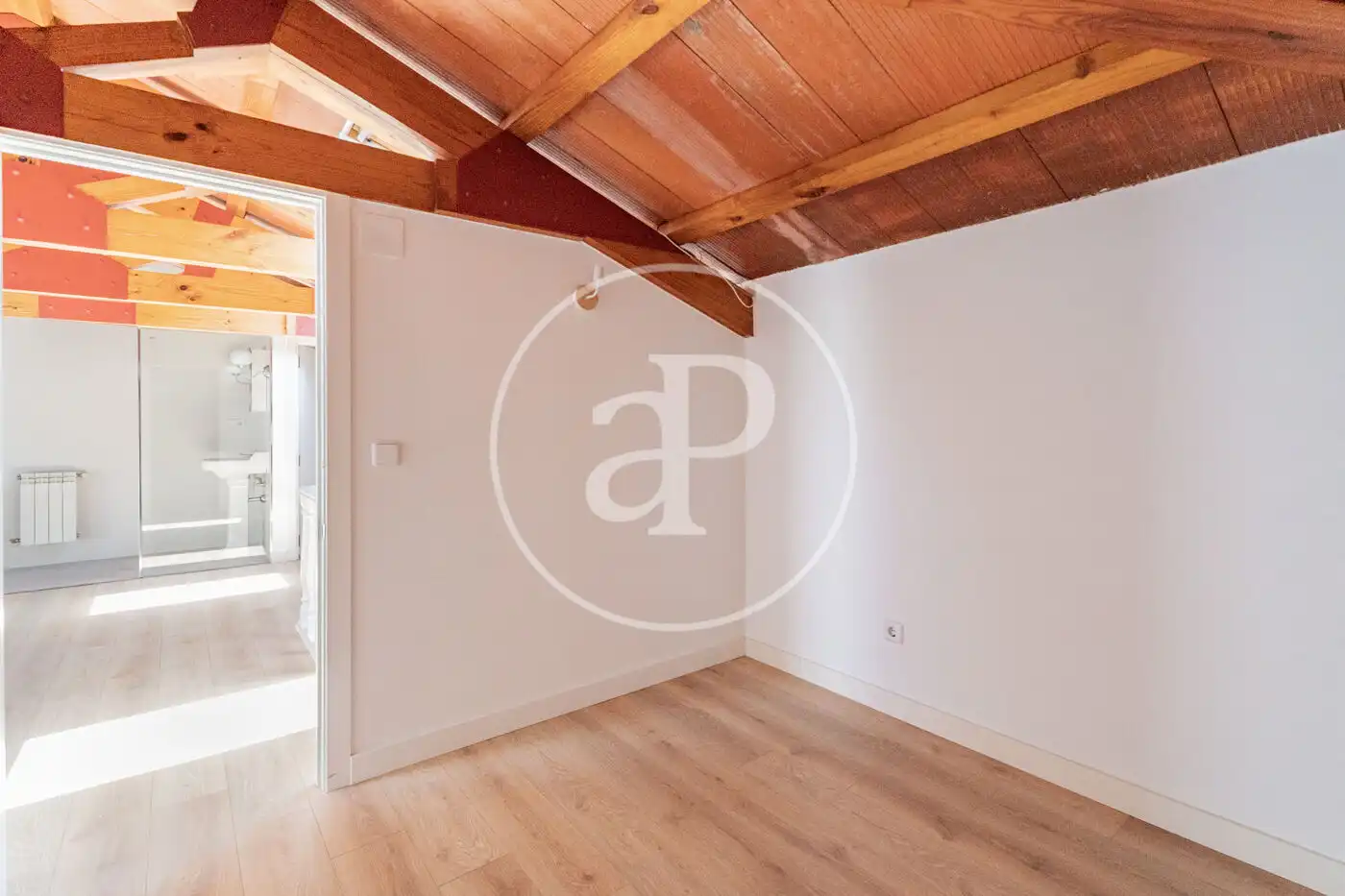 Habitación de Casa o chalet de alquiler en Madrid con Aire acondicionado, Calefacción y Jardín privado