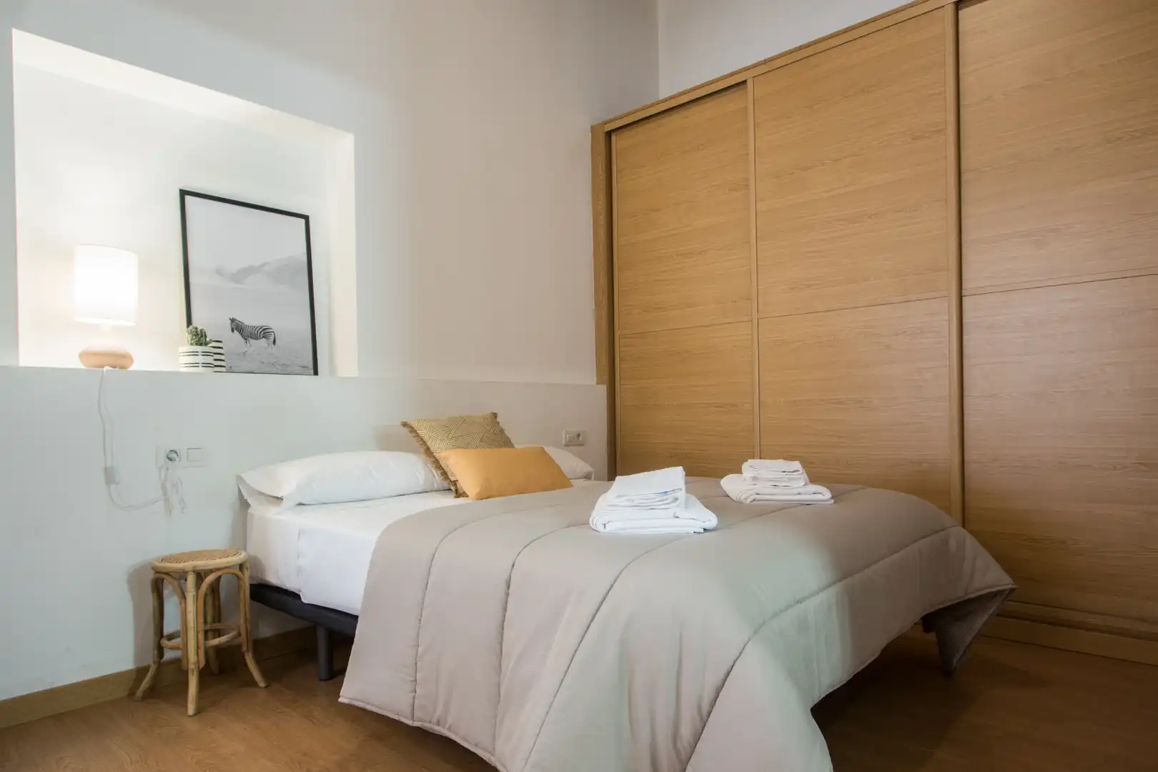Habitación de Loft de alquiler en Valencia con Aire acondicionado, Calefacción y Parquet