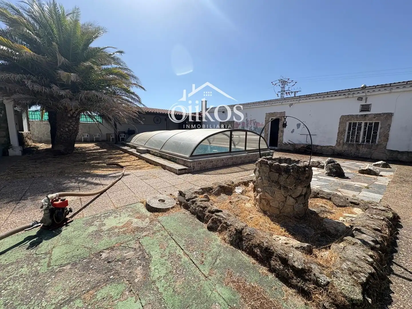Vista exterior de Casa o xalet en venda en Vitigudino amb Calefacció, Piscina i Moblat