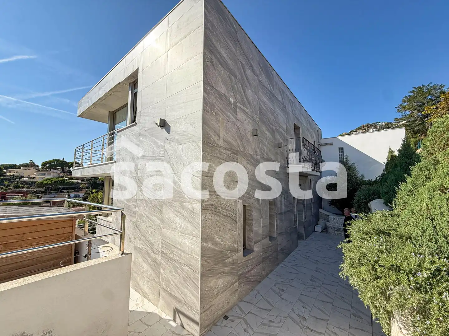 Vista exterior de Casa o xalet en venda en Lloret de Mar amb Aire condicionat, Jardí privat i Terrassa