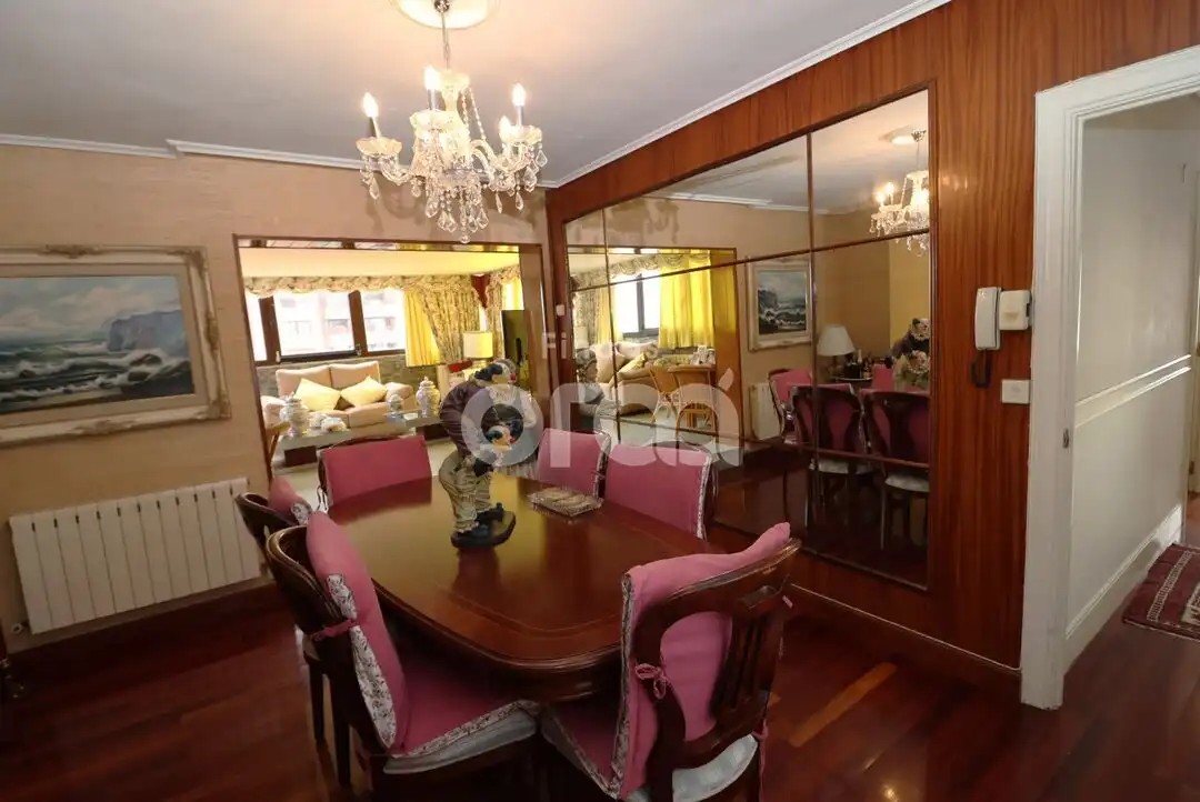 Comedor de Ático en venta en Santurtzi  con Calefacción, Terraza y Amueblado