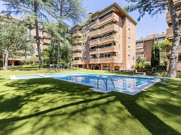 Pis amb piscina en venda a Sarrià - Sant Gervasi
