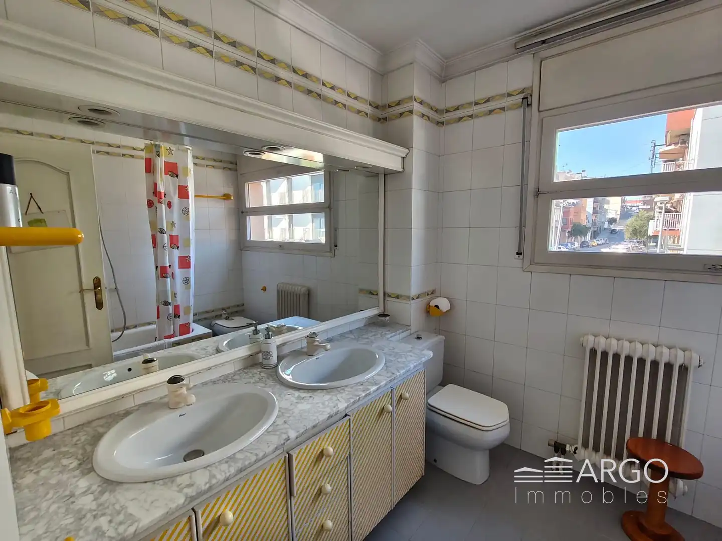 Bany de Casa o xalet en venda en Montcada i Reixac amb Aire condicionat i Jardí privat